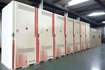 0.7MW/1.505MWh液冷储能系统